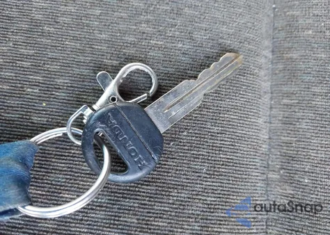 1997 Honda Civic Dx z USA, uszkodzony, nr VIN 1HGEJ6229VL036412